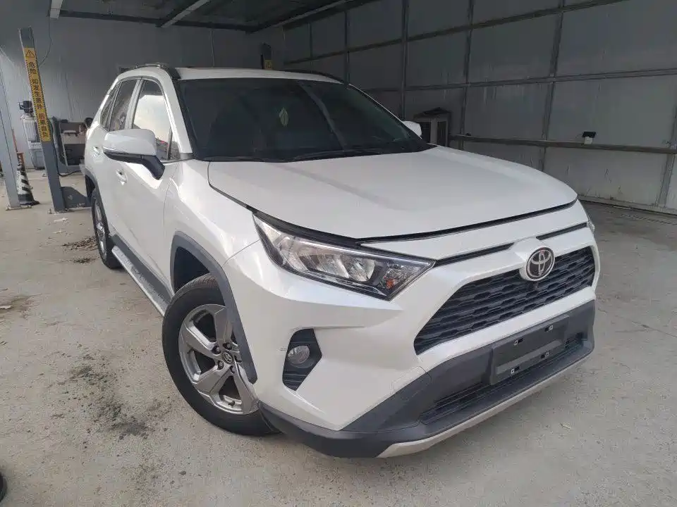 Toyota RAV4 — миниатюра 2