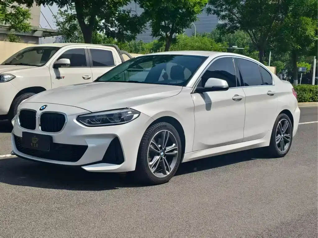 BMW 1 Series 2021