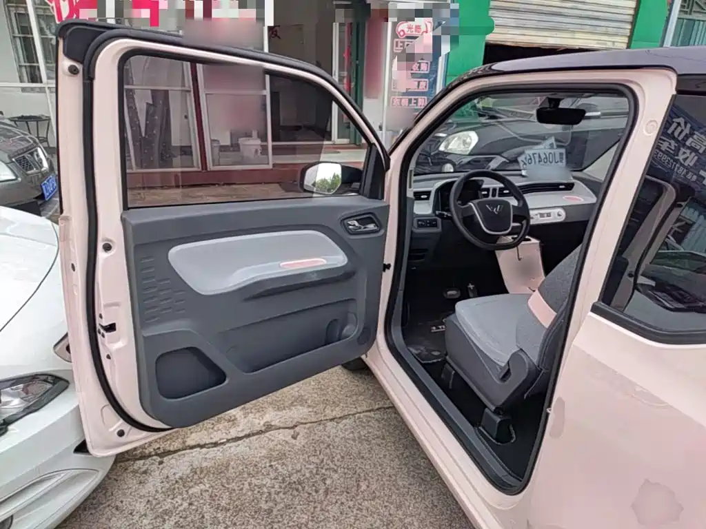 Wuling MINIEV — миниатюра 16
