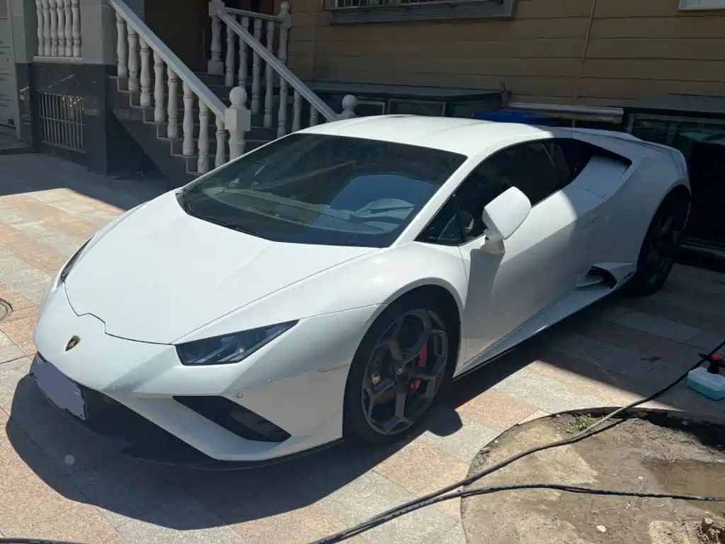 Lamborghini Huracán — миниатюра 2