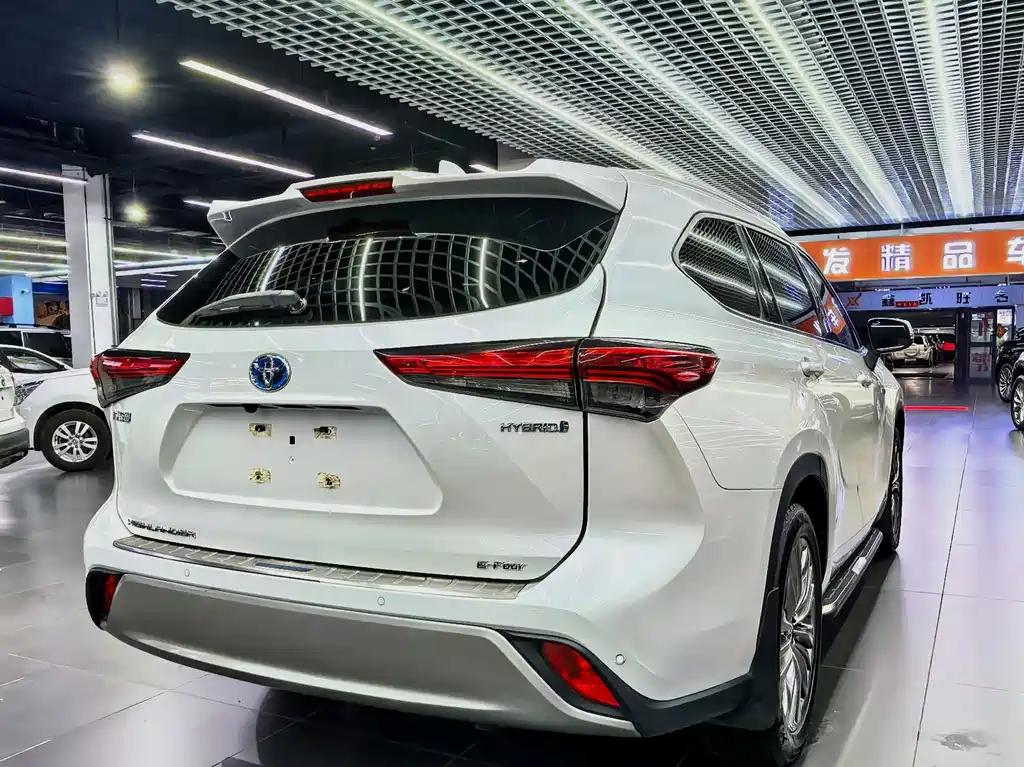 Toyota Highlander — миниатюра 8