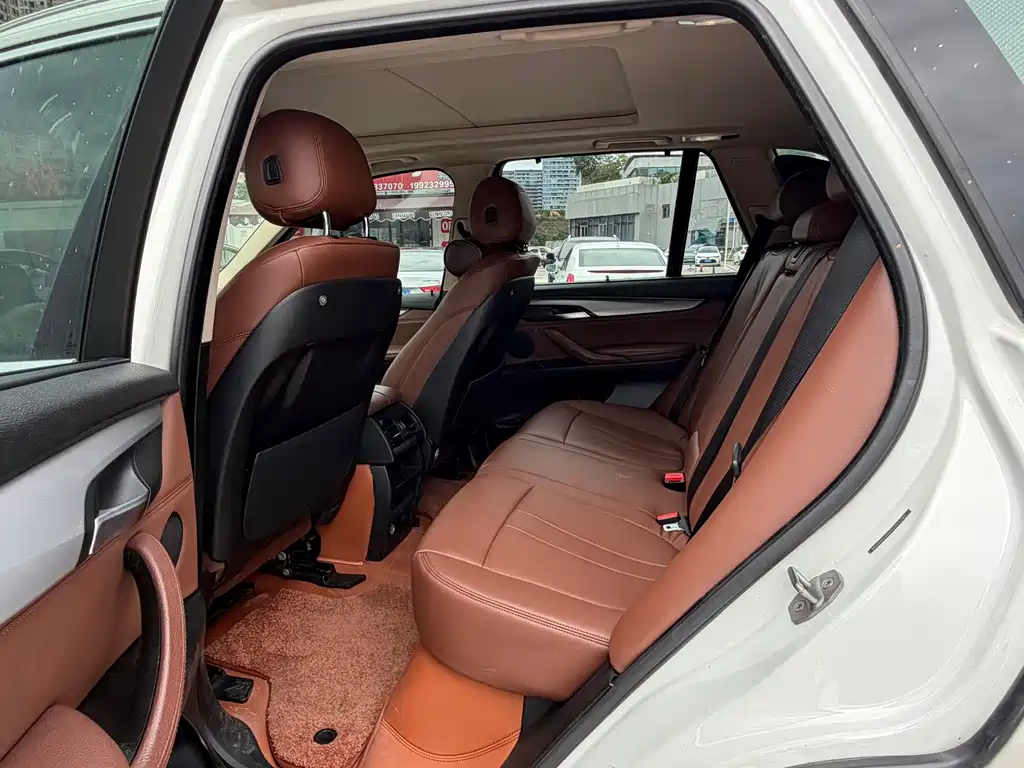 BMW X5 (Import) — миниатюра 6