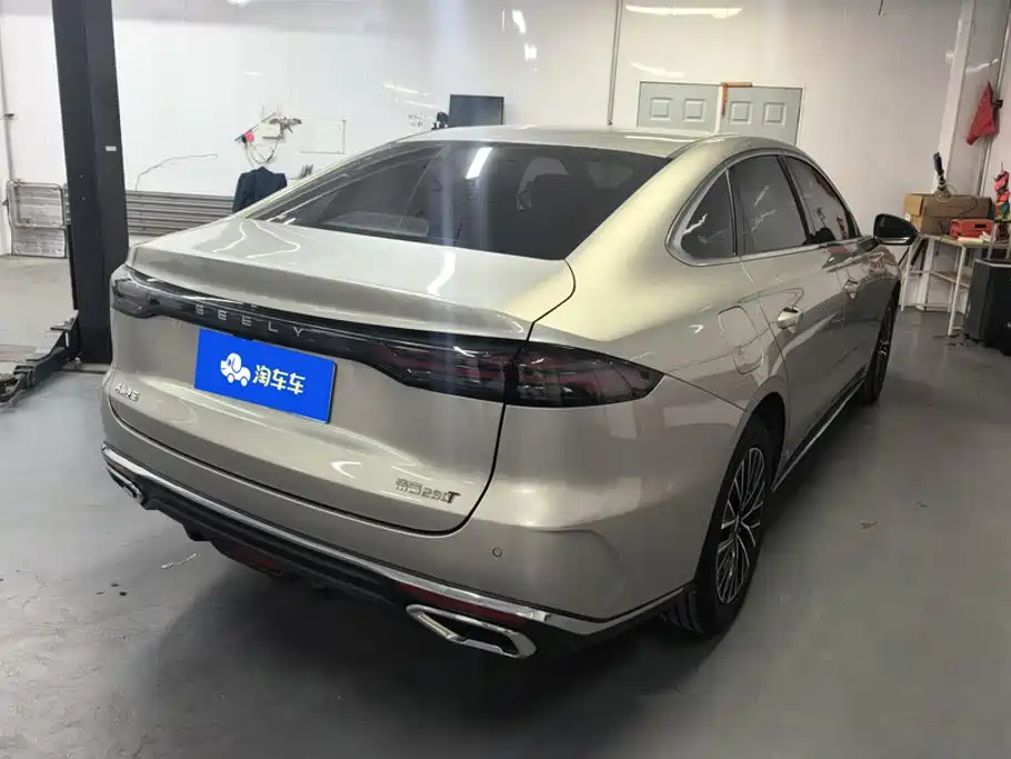 Geely Emgrand — миниатюра 3