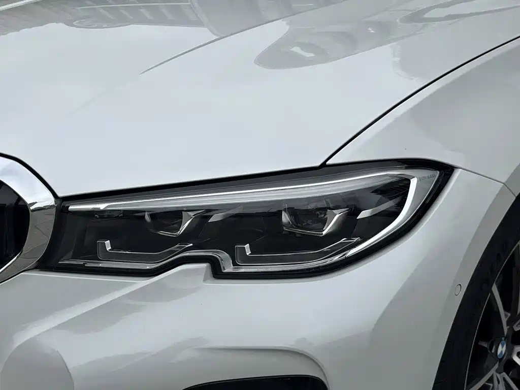 BMW 3 Series — миниатюра 8