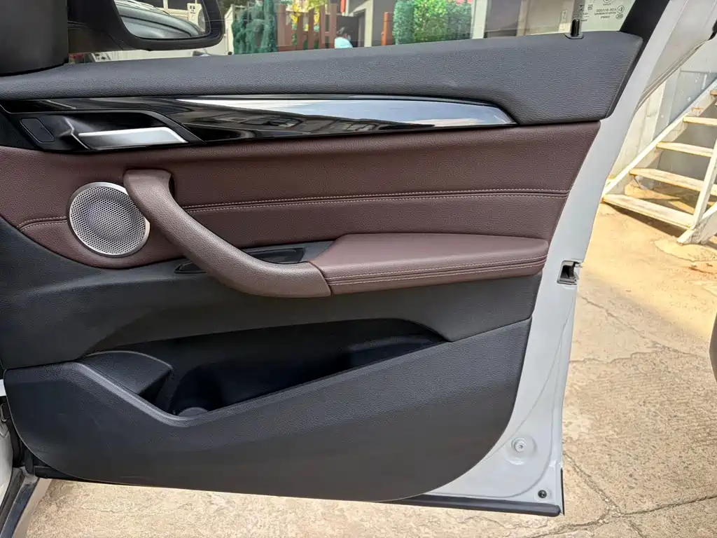 BMW X1 — миниатюра 19
