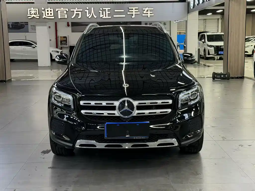 Mercedes-Benz GLB — миниатюра 2