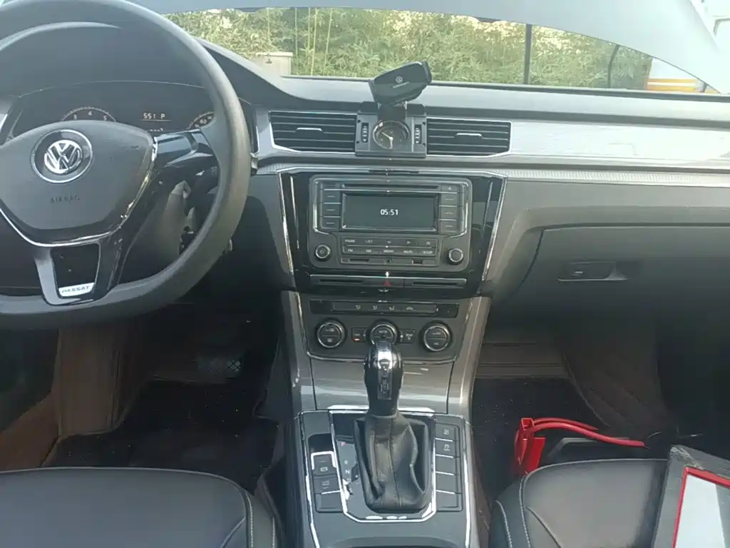 Volkswagen Passat — миниатюра 13