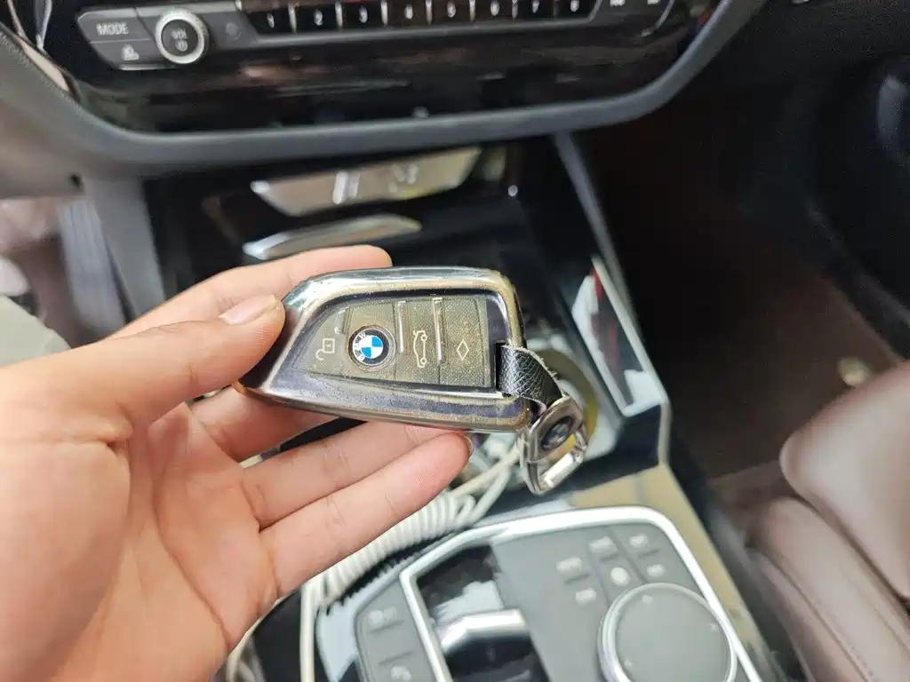 BMW iX3 — миниатюра 12