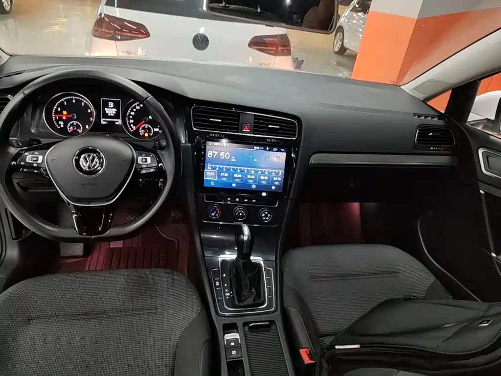 Volkswagen Golf — миниатюра 14