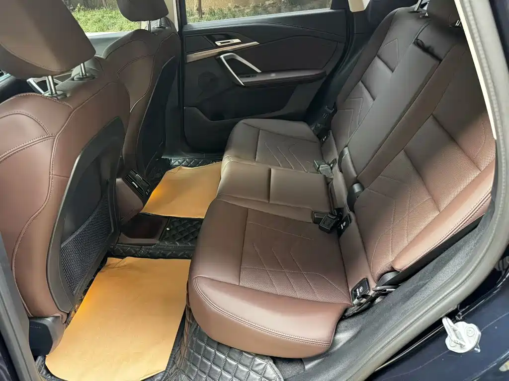 BMW iX1 — миниатюра 6