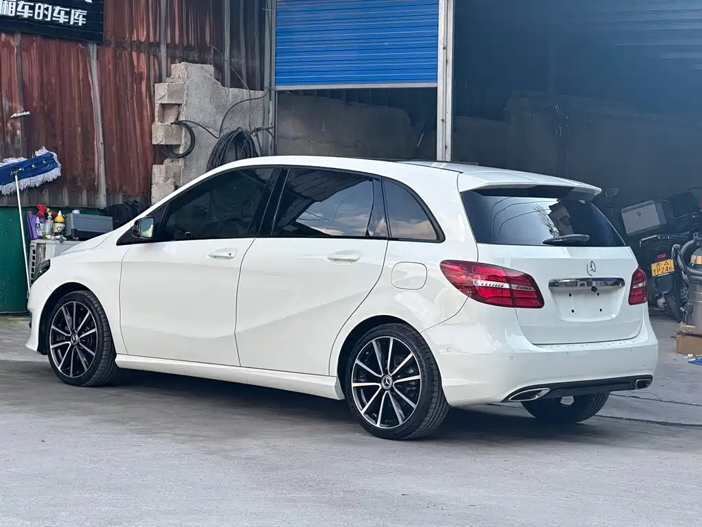 Mercedes-Benz B-Class — миниатюра 6