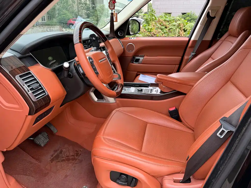 Land Rover Range Rover — миниатюра 4