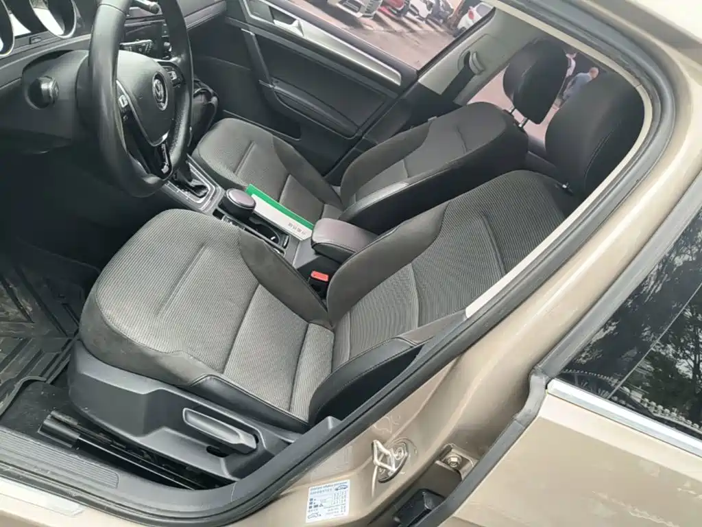 Volkswagen Golf — миниатюра 15