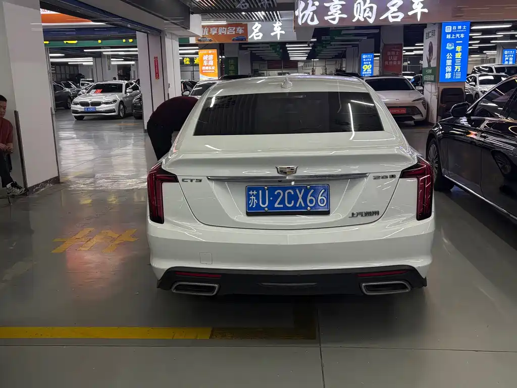 Cadillac CT5 — миниатюра 8
