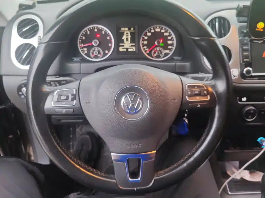 Volkswagen Tiguan — миниатюра 15