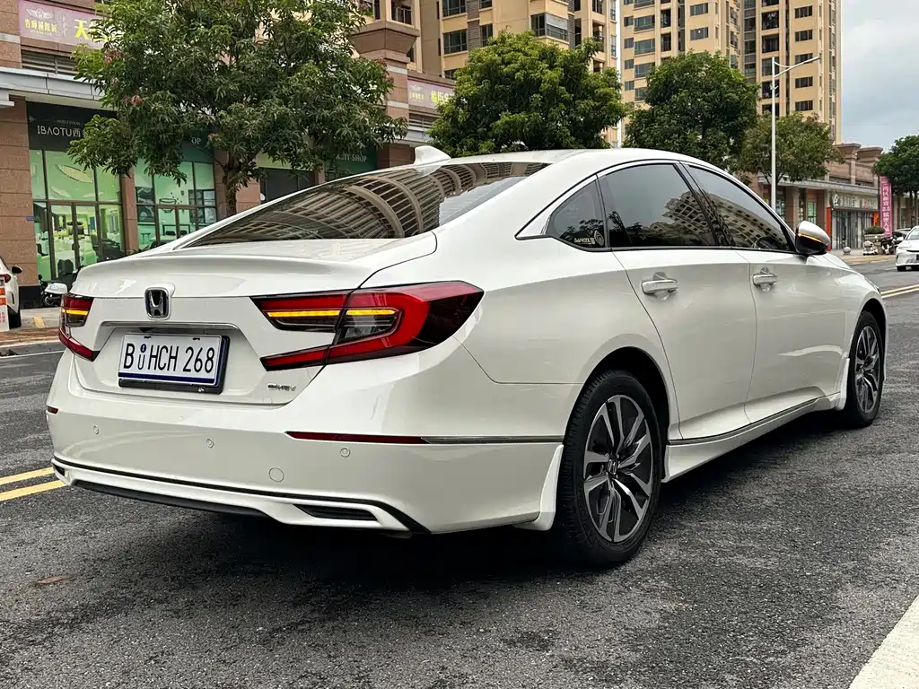 Honda Accord — миниатюра 4