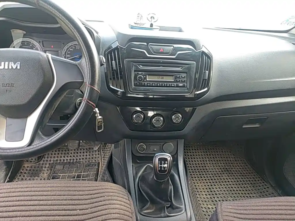 Isuzu RE-MAX Ruimai — миниатюра 13