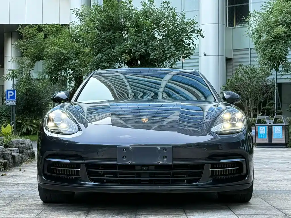 Porsche Panamera — миниатюра 2