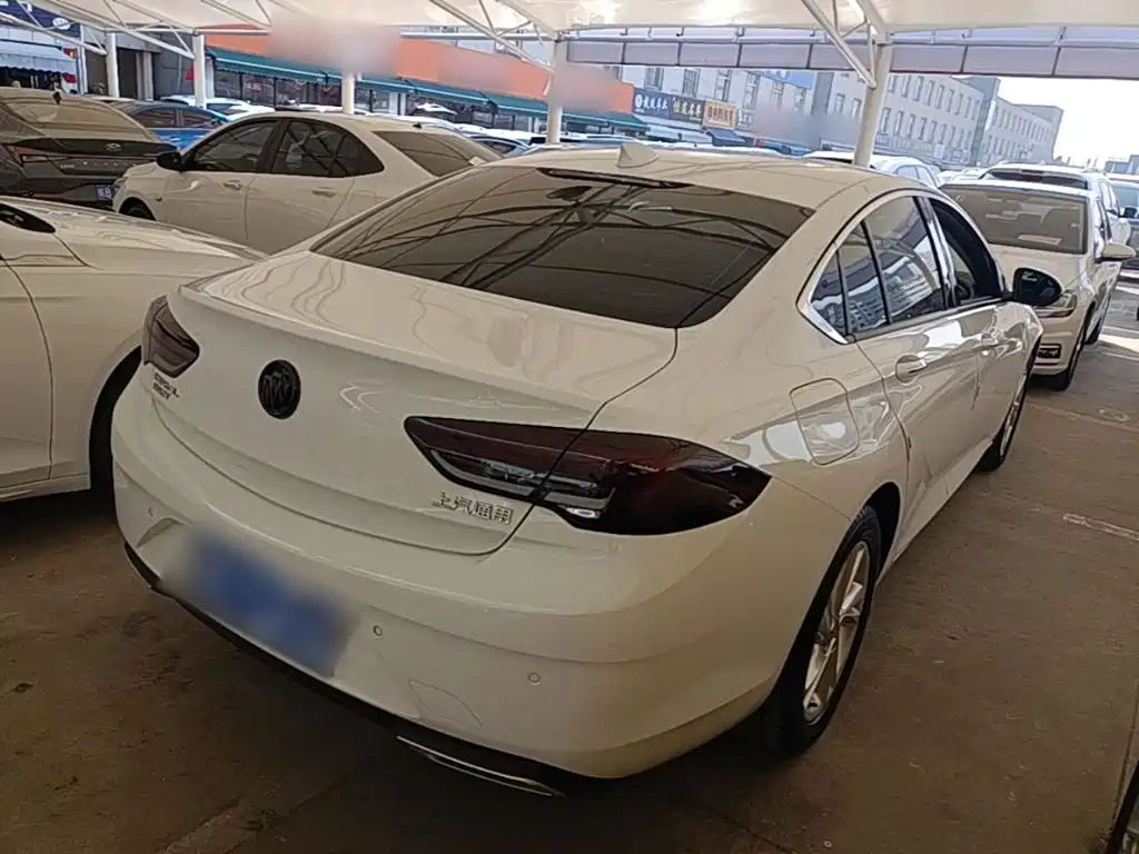 Buick Regal — миниатюра 7