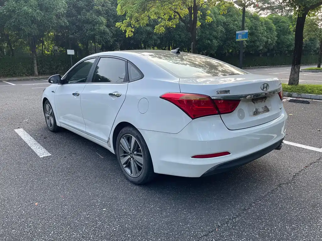 Hyundai Mistra — миниатюра 13