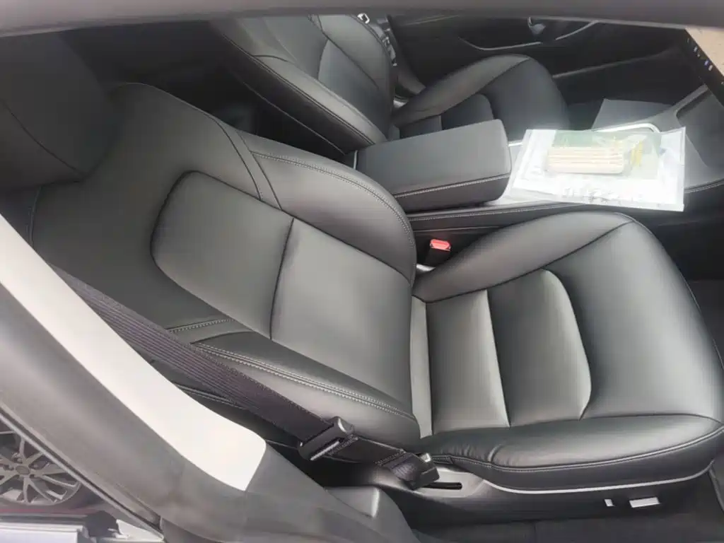 Tesla Model 3 — миниатюра 25
