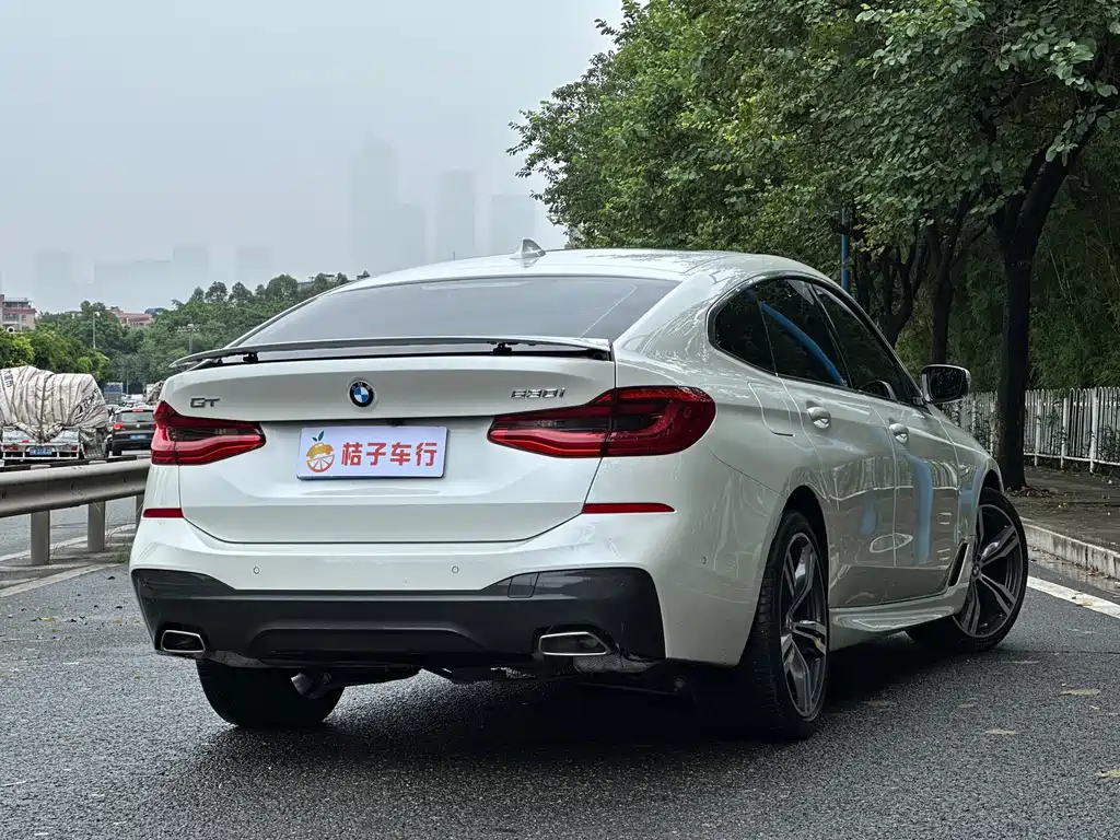 BMW 6 Series GT — миниатюра 8