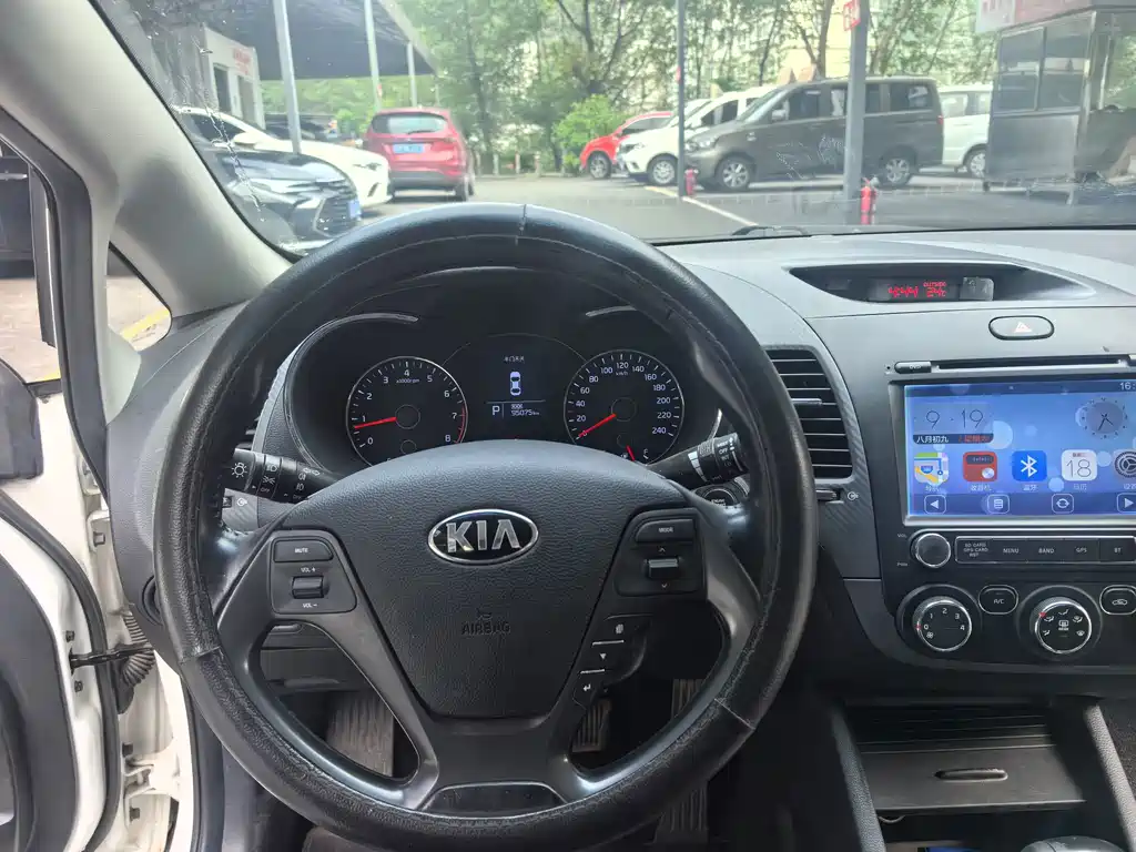 Kia K3 — миниатюра 12