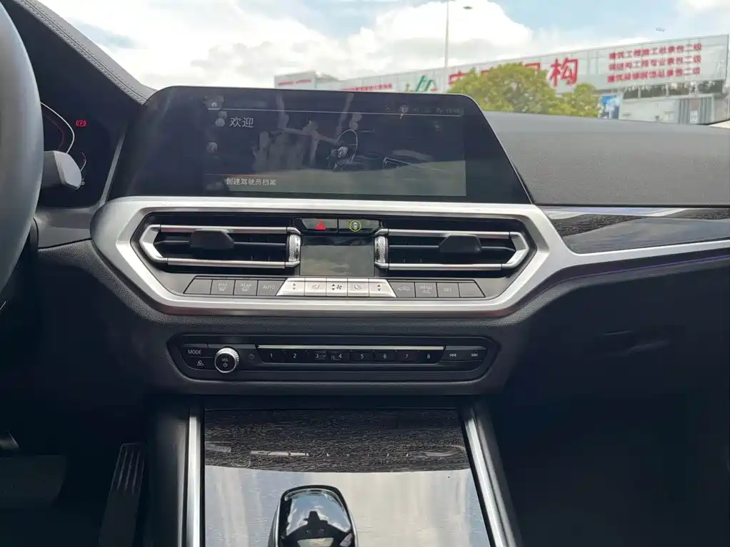 BMW 3 Series — миниатюра 18