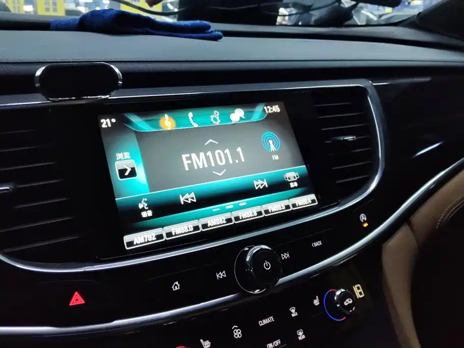 Buick LaCrosse — миниатюра 13