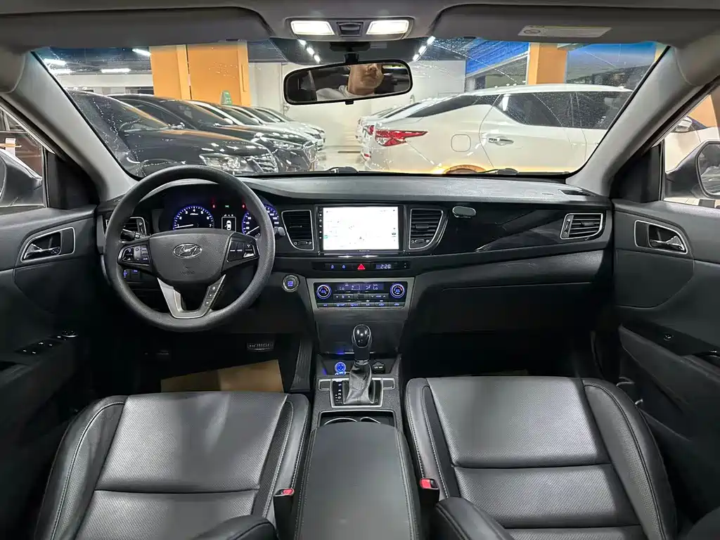 Hyundai Mistra — миниатюра 4