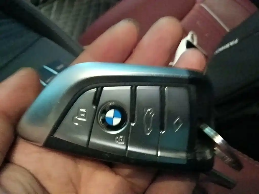 BMW 5 Series — миниатюра 9