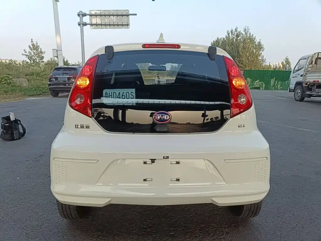 BYD e1 — миниатюра 6
