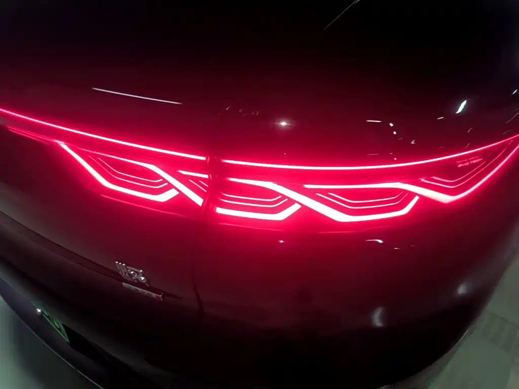BYD Han — миниатюра 8