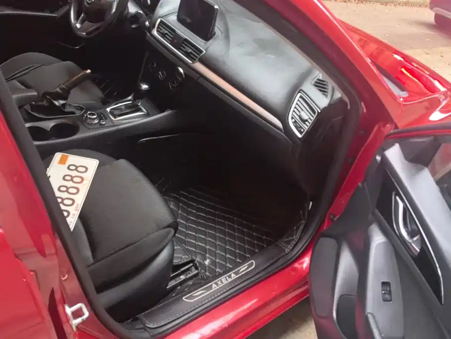 Mazda 3 Axela — миниатюра 8