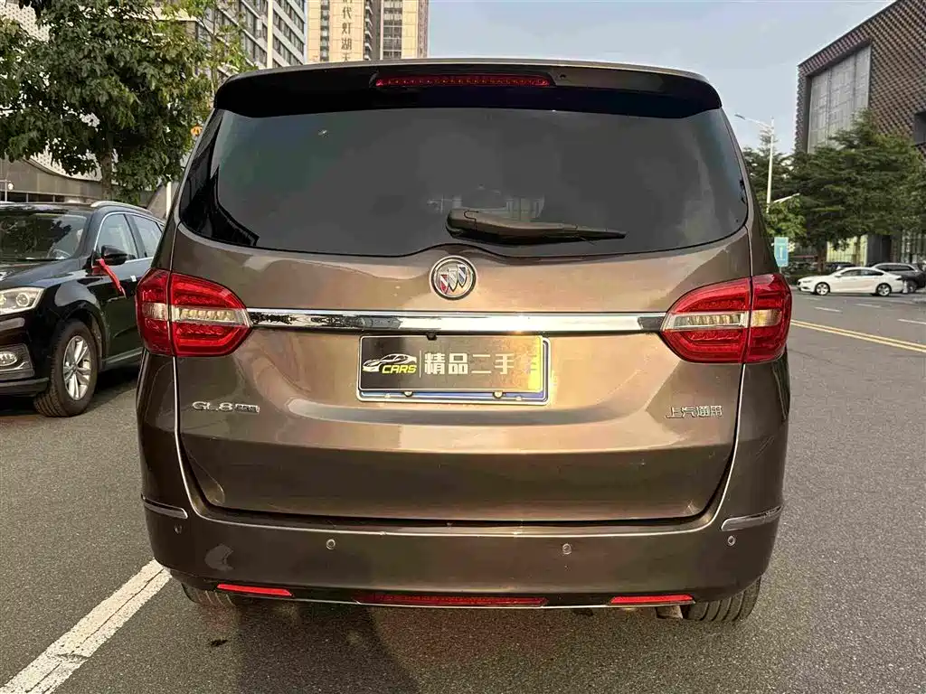 Buick GL8 — миниатюра 8