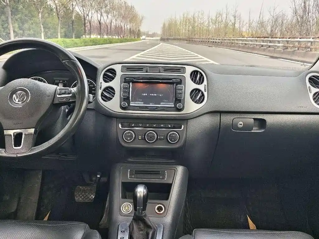 Volkswagen Tiguan — миниатюра 4