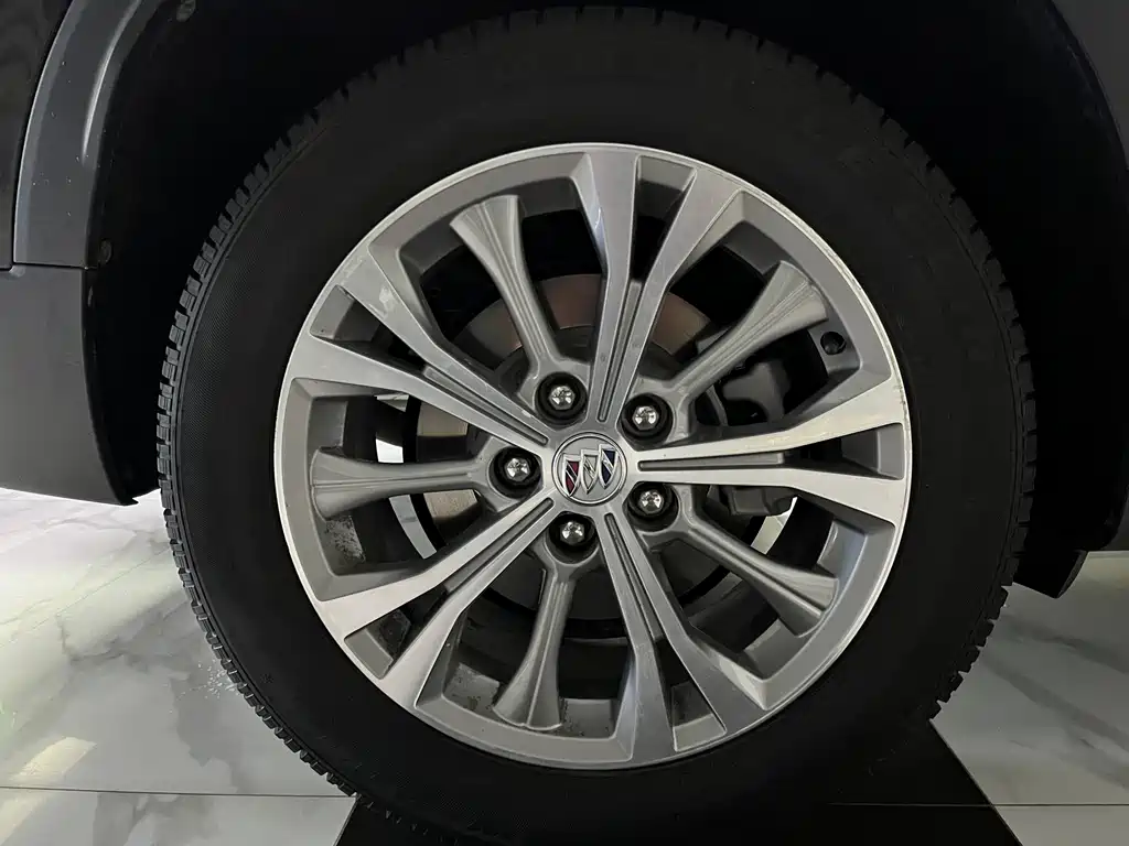 Buick Envision Plus Plus 2023 Plus 652T мест Luxury