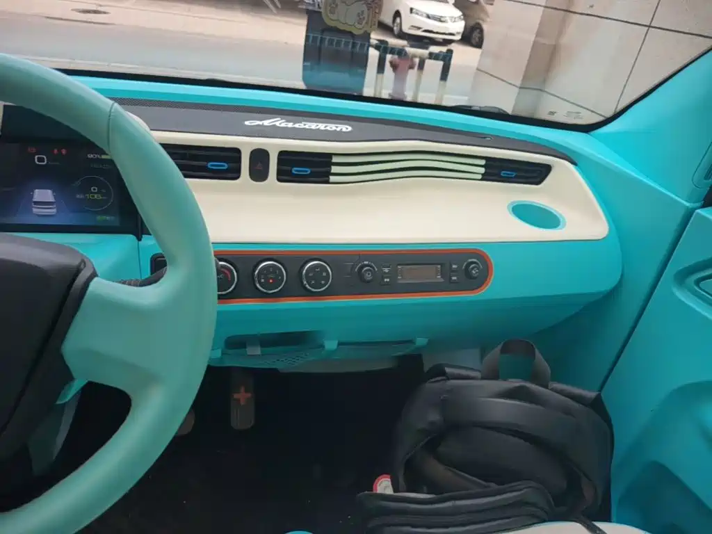 Wuling MINIEV — миниатюра 13