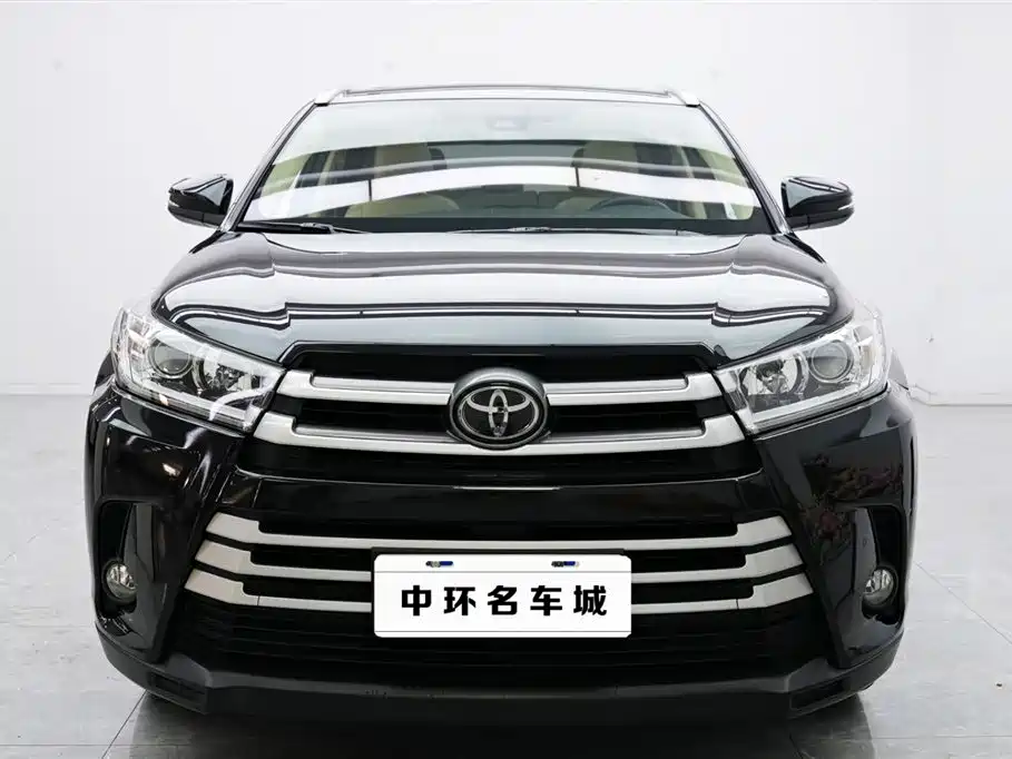 TOYOTA HIGHLANDER