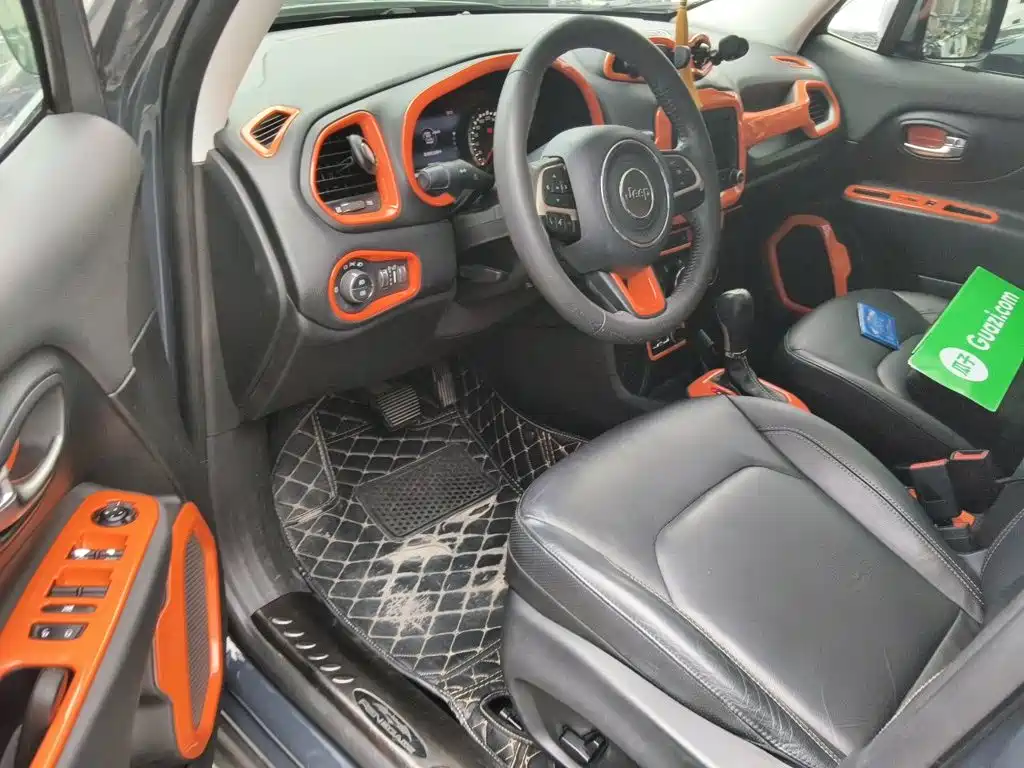 Jeep Renegade — миниатюра 13
