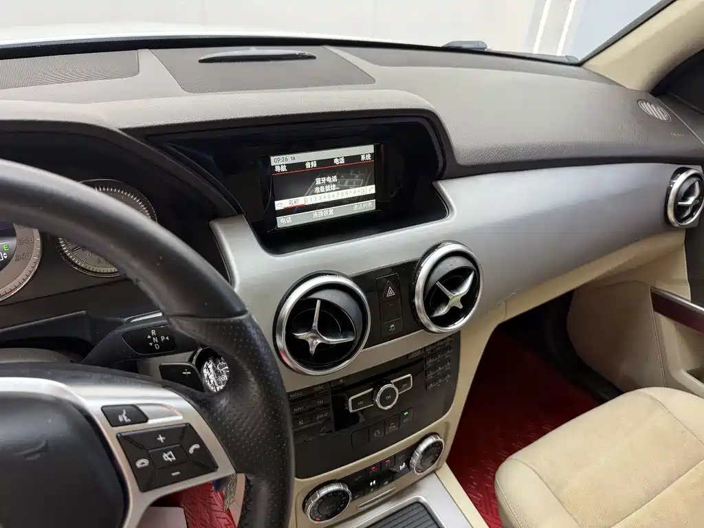 Mercedes-Benz GLK-Class — миниатюра 7