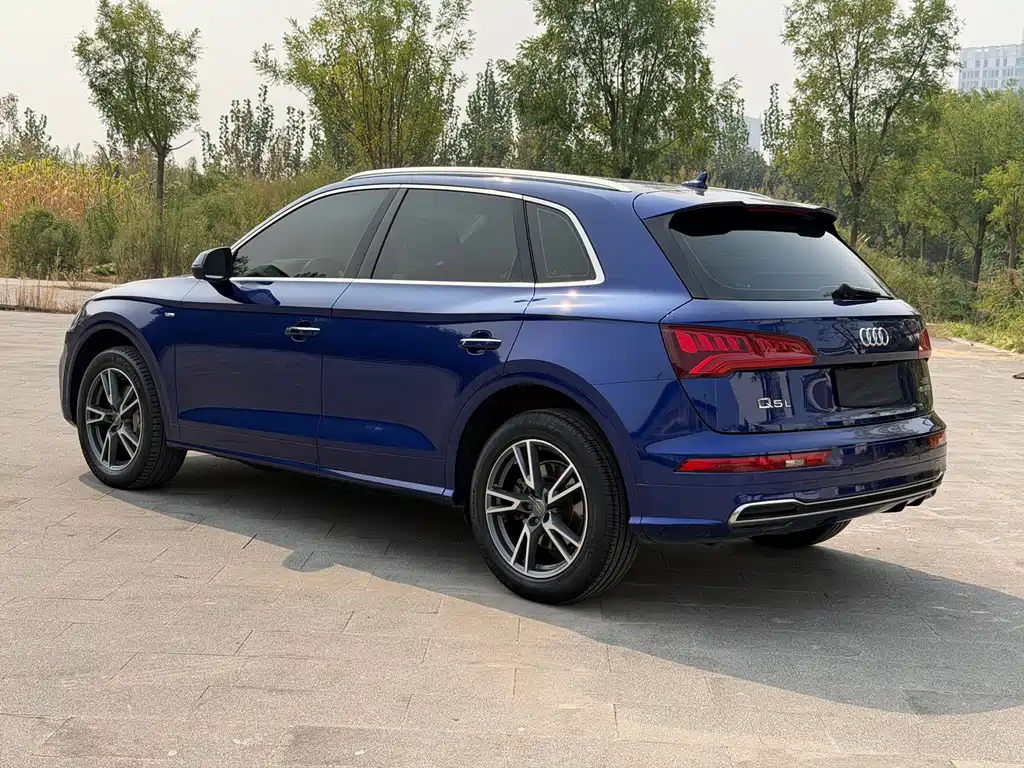Audi Q5L — миниатюра 6