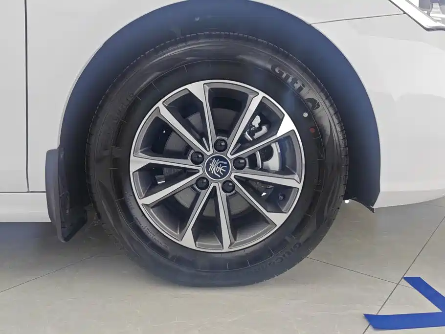 BYD Qin PLUS — миниатюра 6