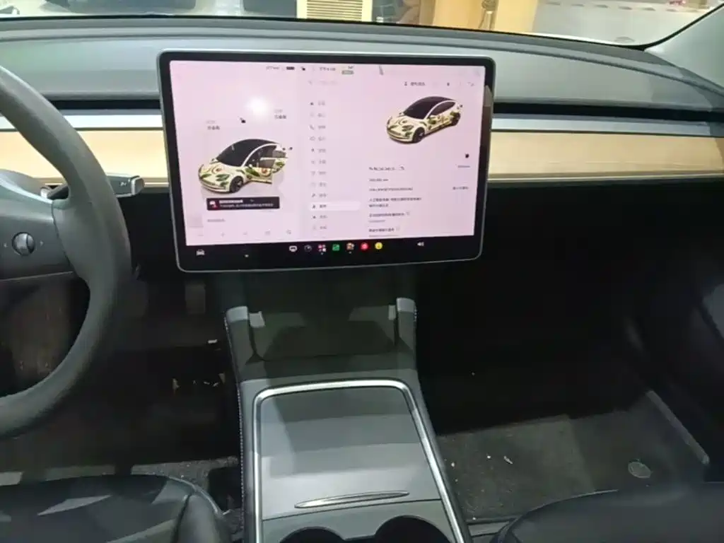 Tesla Model 3 — миниатюра 13