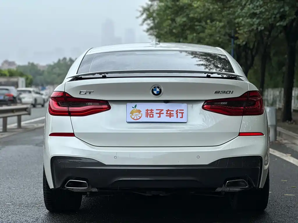 BMW 6 Series GT — миниатюра 6