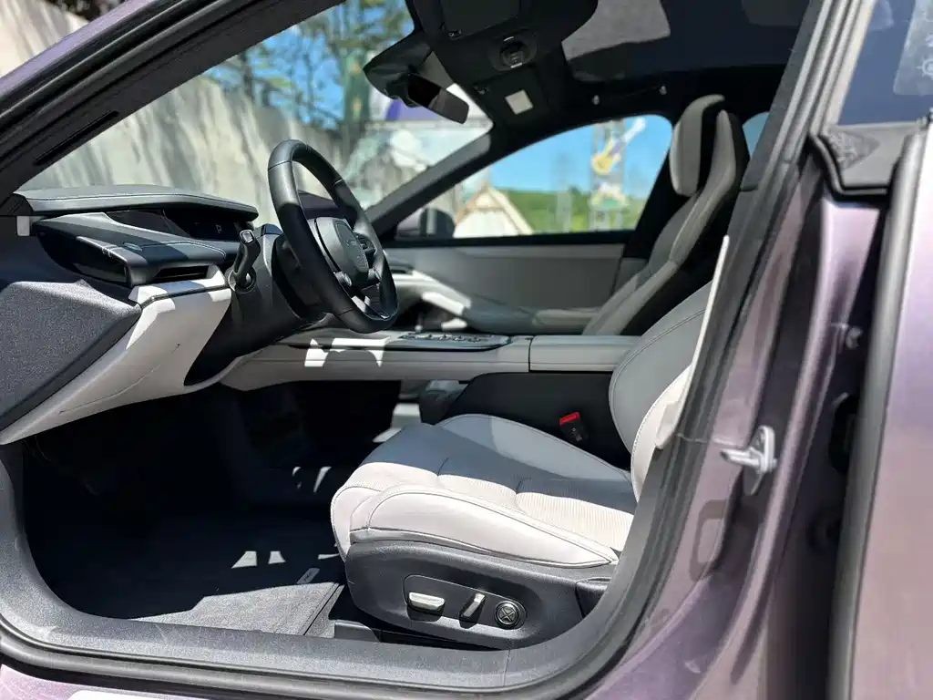 XIAOMI CAR XIAOMI SU7