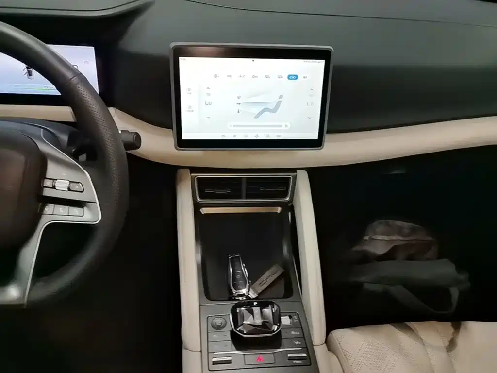 BYD Yuan UP — миниатюра 13