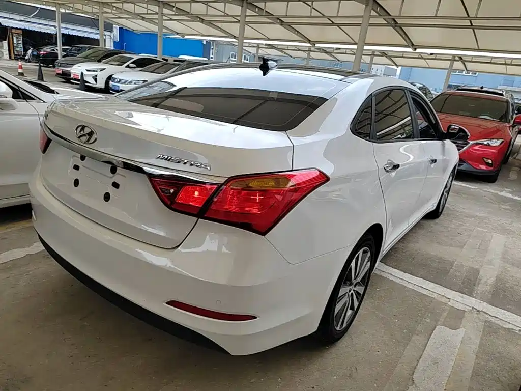 Hyundai Mistra — миниатюра 7