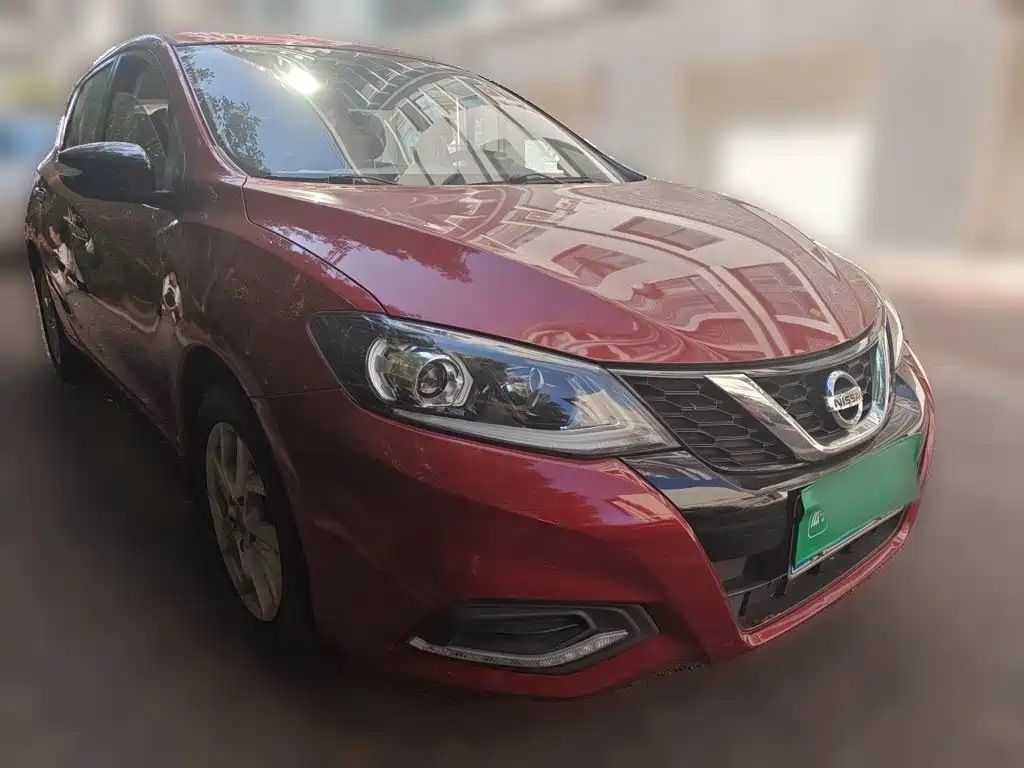 Nissan Tiida — миниатюра 24
