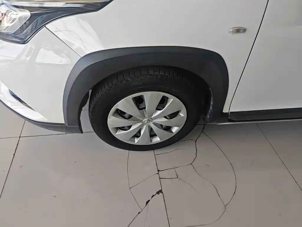 Toyota Yaris L — миниатюра 23